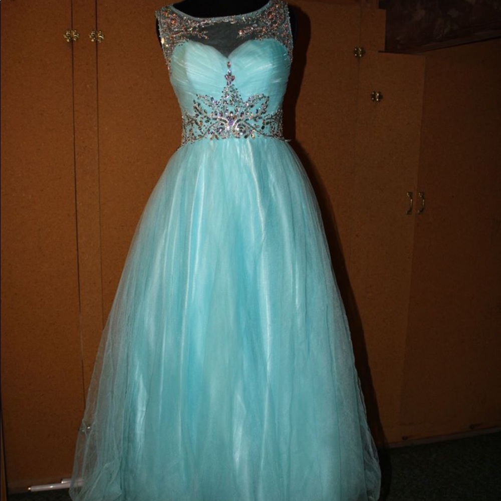 Baby Blue Ball/Prom Dress